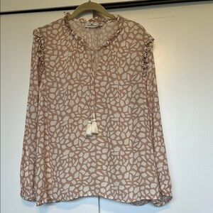 Vineyard Vines Giraffe Geo Print Ruffle Top